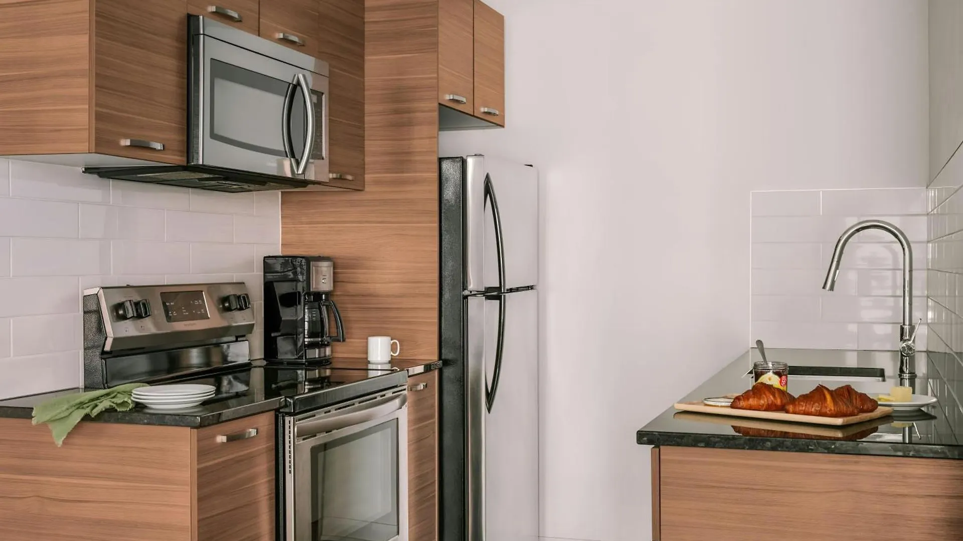 Sonder By Marriott Bonvoy Penny Lane Apartments Old Montreal Canada