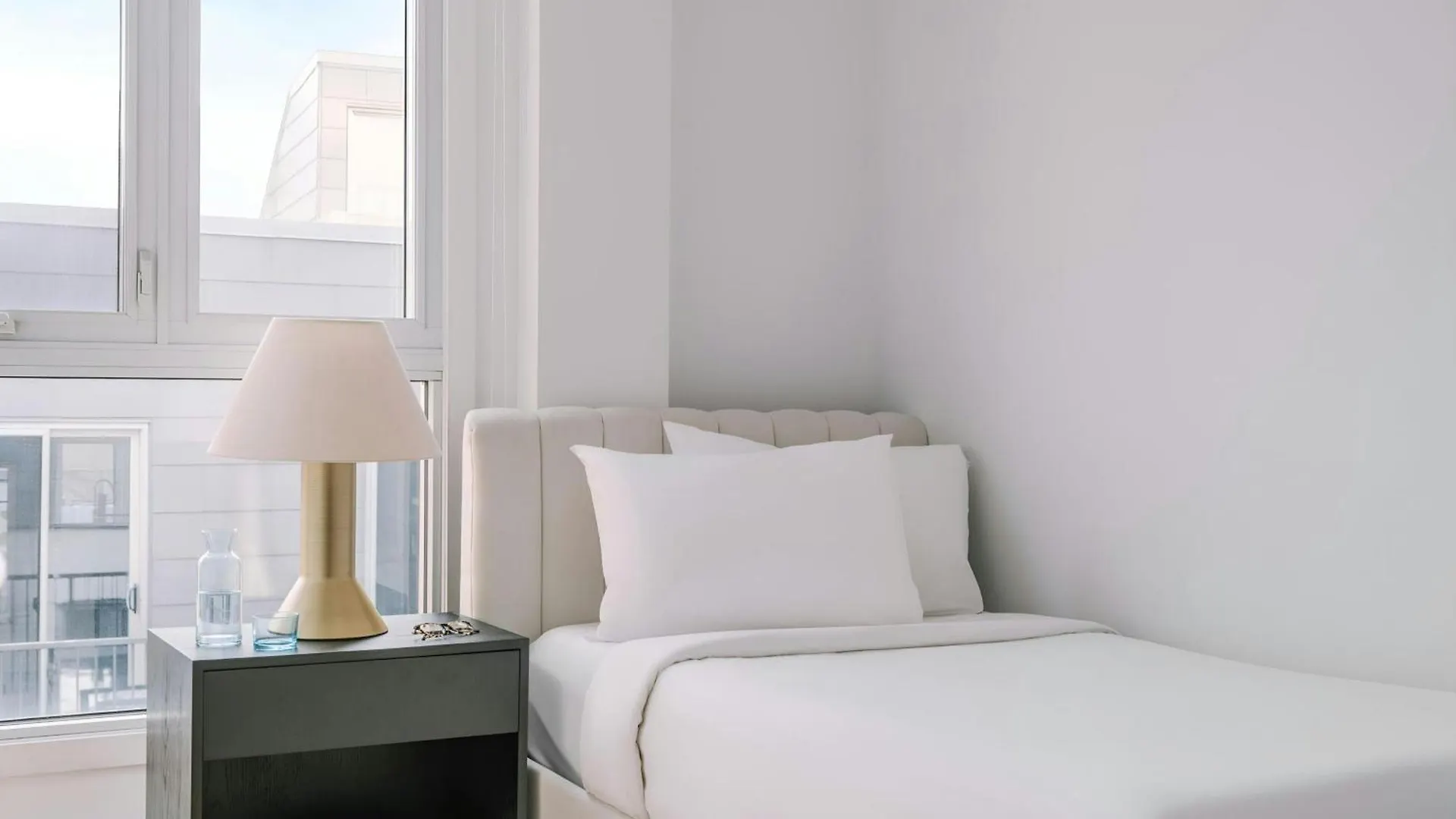 Aparthotel Sonder By Marriott Bonvoy Penny Lane Apartments Old Montreal