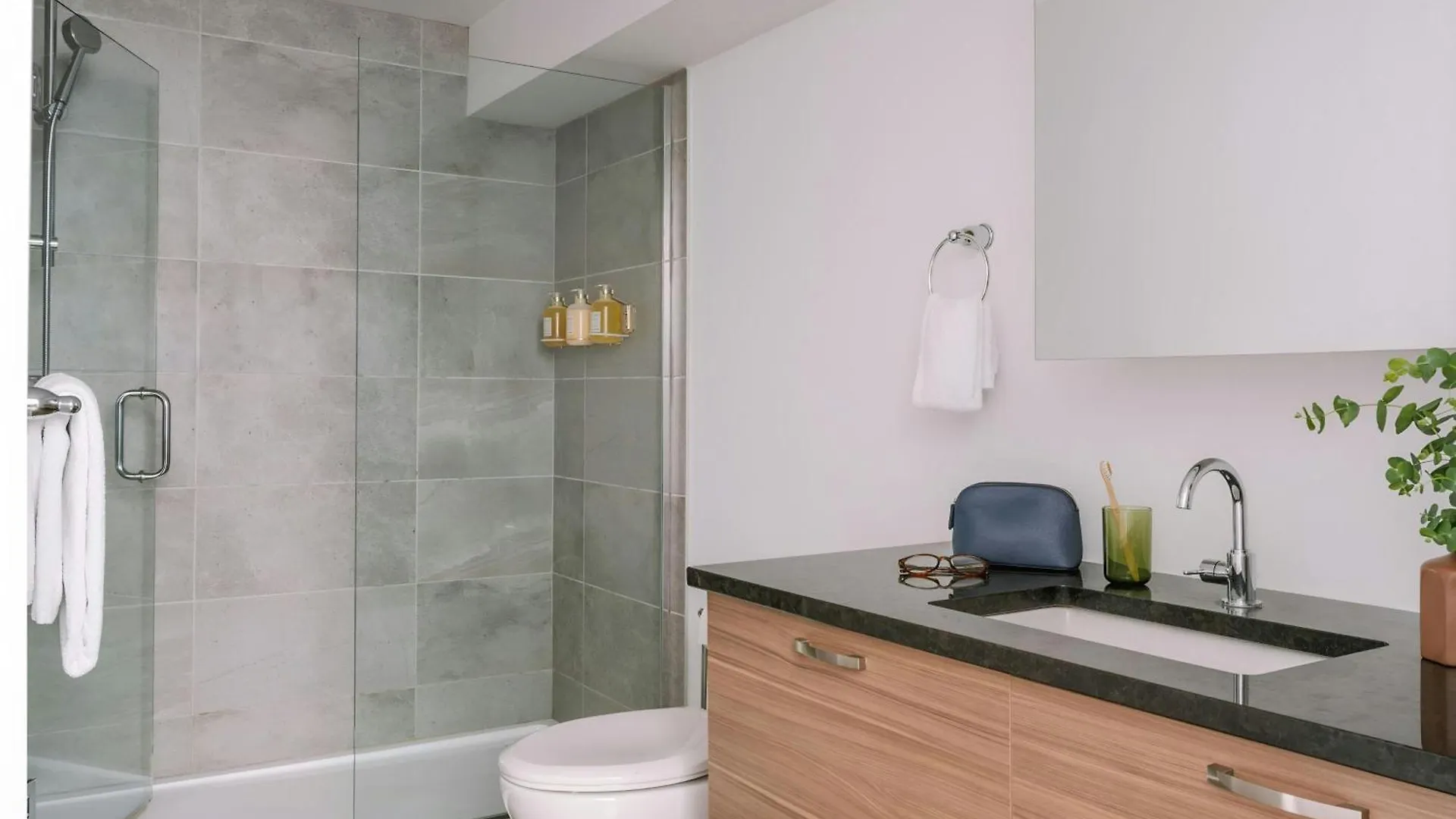 Sonder By Marriott Bonvoy Penny Lane Apartments Old Montreal 4*,  Canada