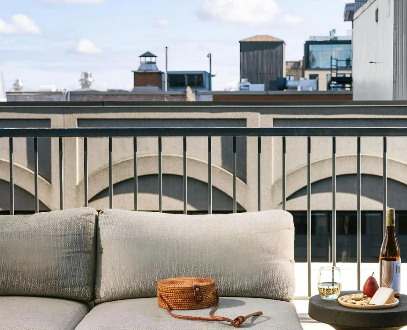 Sonder By Marriott Bonvoy Penny Lane Apartments Old Montreal 4*,